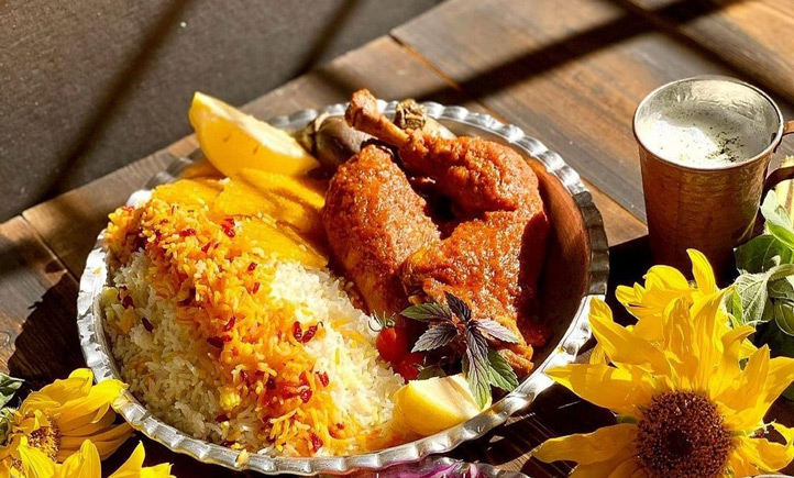 نقش زعفران در غذاهای اصیل ایرانی - طرز تهیه زرشک پلو با مرغ زعفرانی  