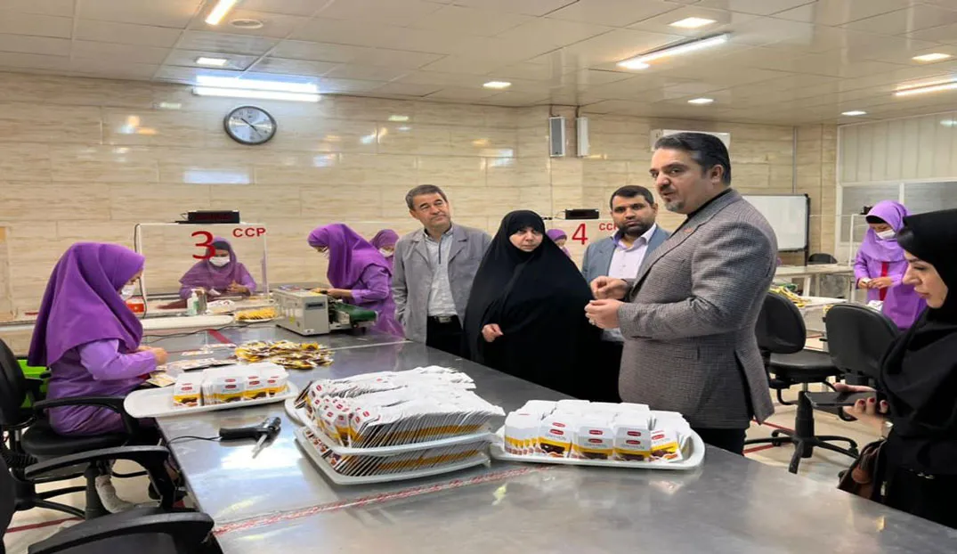 بازدید نماینده محترم مجلس شورای اسلامی سرکار خانم دکتر رحمانی از کارخانه زعفران مصطفوی