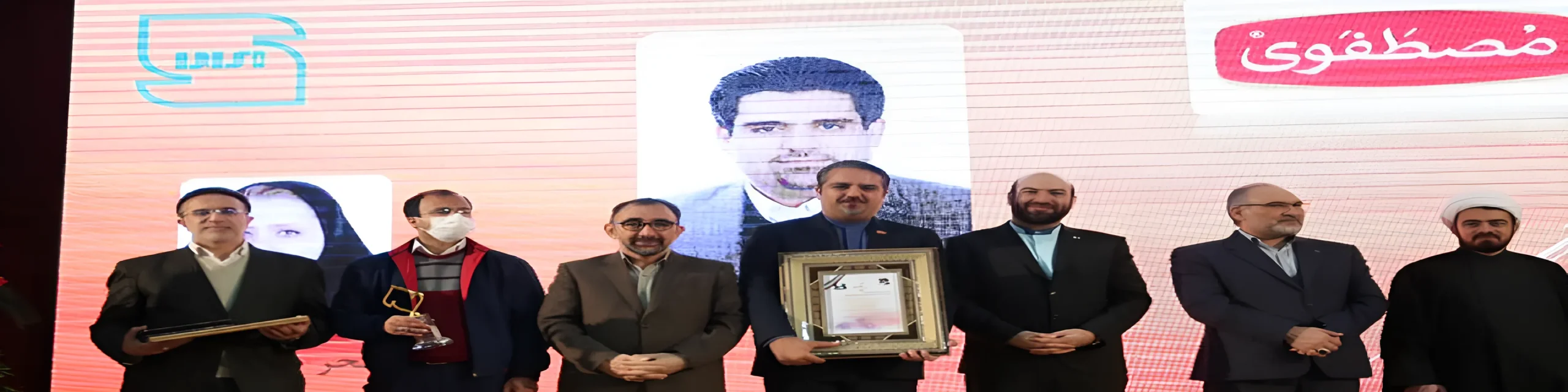 شرکت زعفران مصطفوی مهر ایرانیان به عنوان واحد تولیدی نمونه استان خراسان