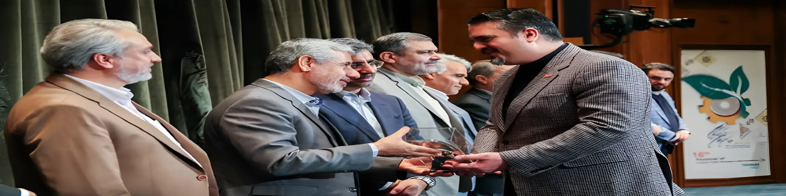 حضور شرکت زعفران مصطفوی مهر ایرانیان در جشنواره وزارت صنعت، معدن و تجارت